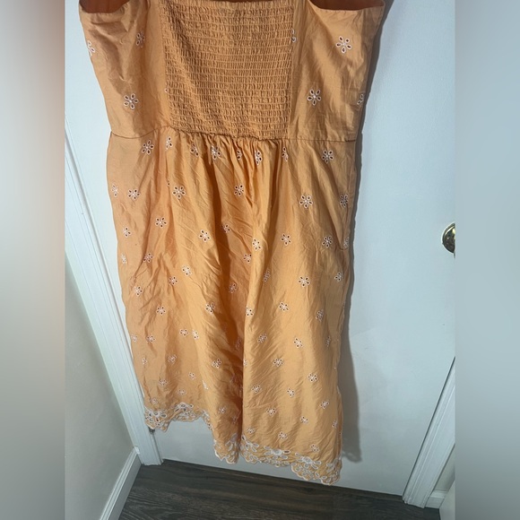 Old Navy Peach Fit & Flare Eyelet Midi Dress - Picture 8 of 11